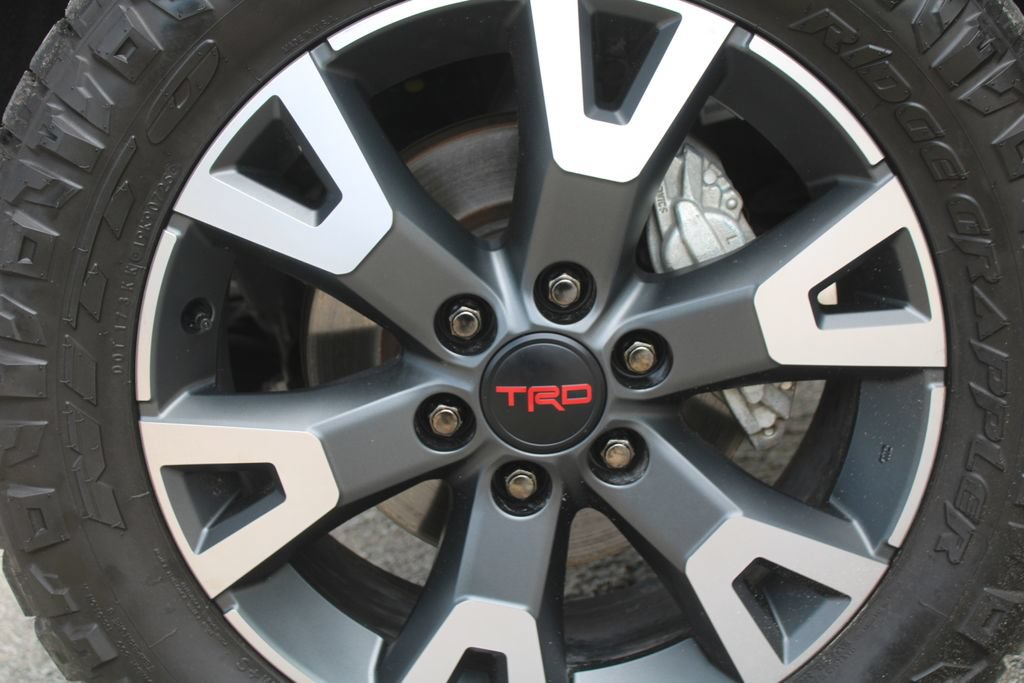 Used 2024 Toyota Tacoma TRD Sport AWD/4WD image 24