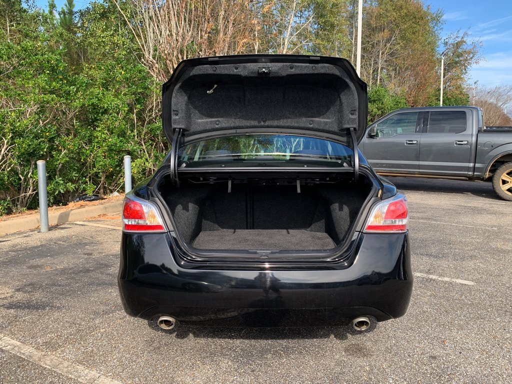 Used 2015 Nissan Altima 2.5 S w/ Sport Value Package image 8
