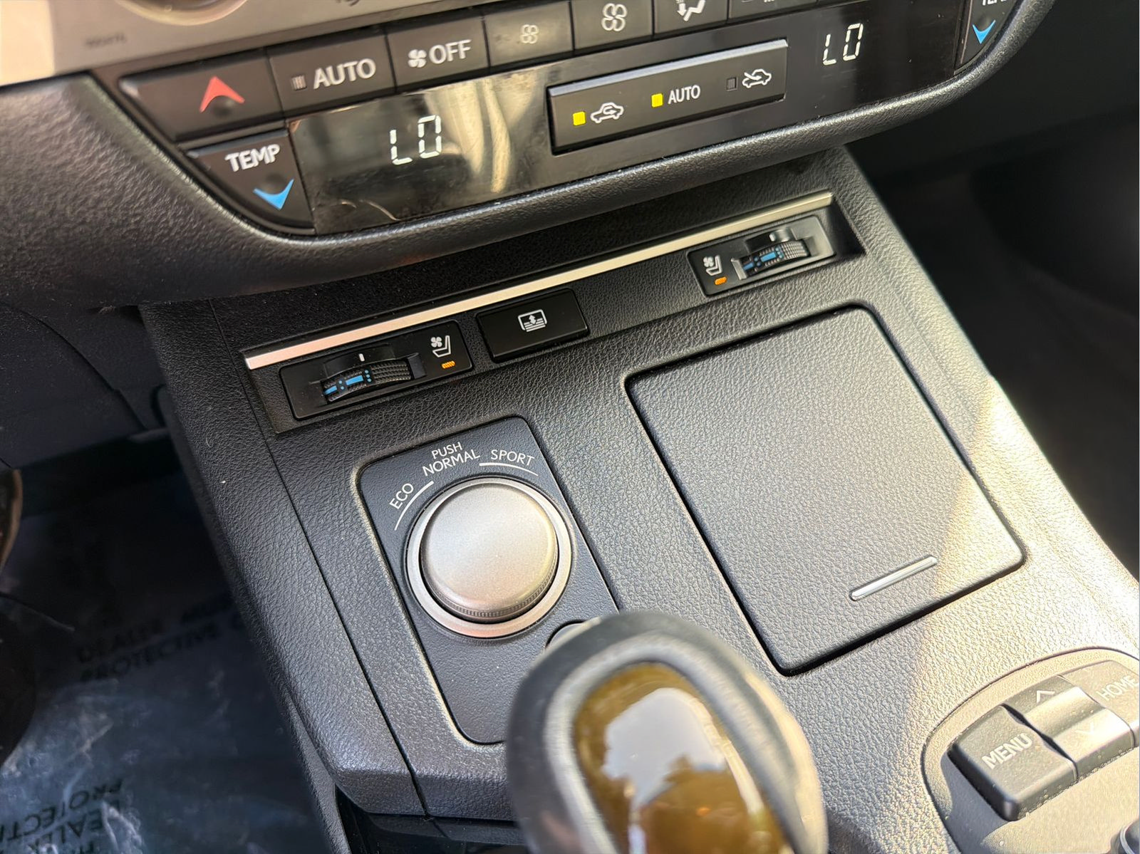 Used 2015 Lexus ES 350 w/ Luxury Package FWD image 22