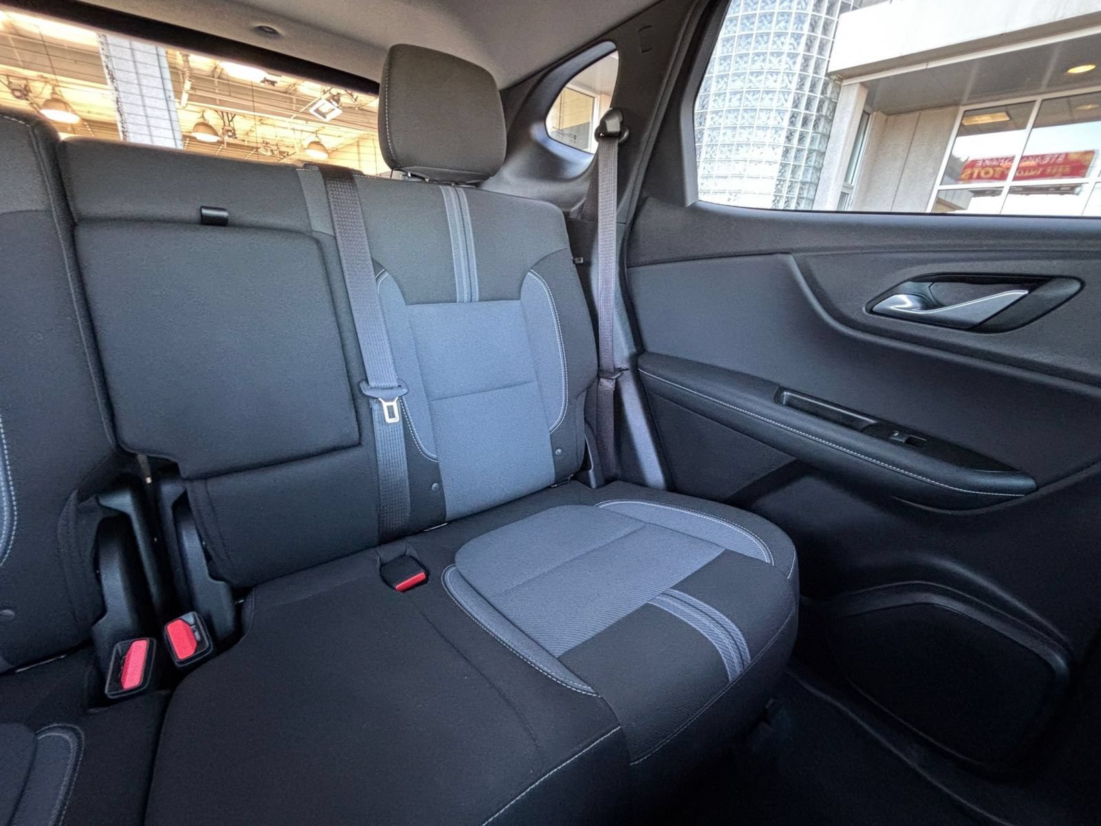 Used 2026 Chevrolet Blazer LT FWD image 37