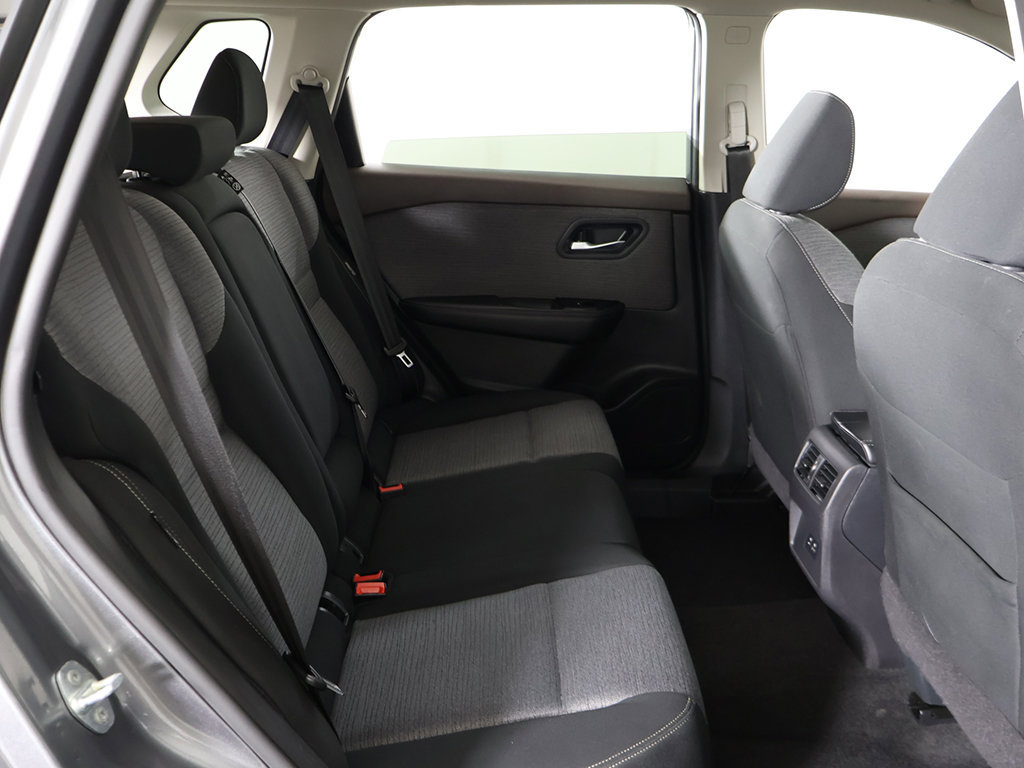 Used 2023 Nissan Rogue SV AWD/4WD image 32