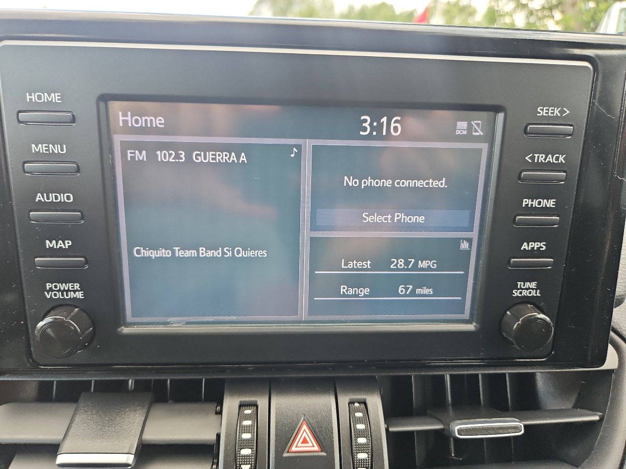 Used 2019 Toyota RAV4 XLE Premium image 30