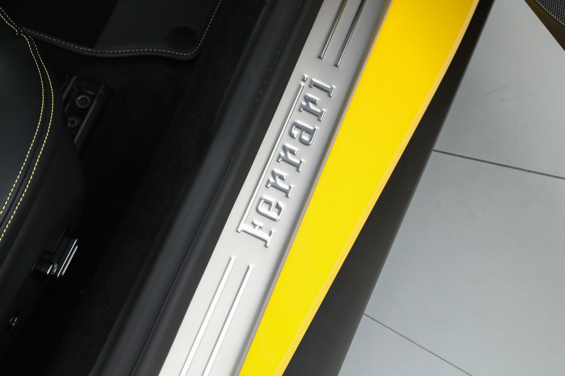 Certified 2023 Ferrari Portofino M image 25