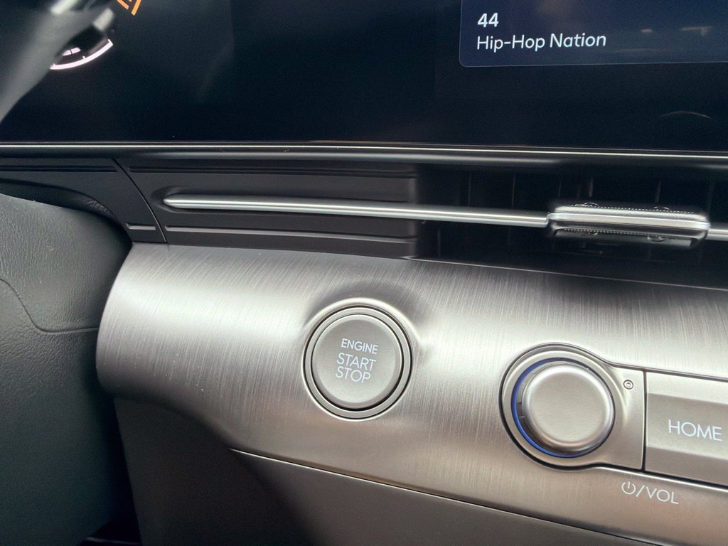 New 2027 Hyundai Kona SE AWD/4WD image 33
