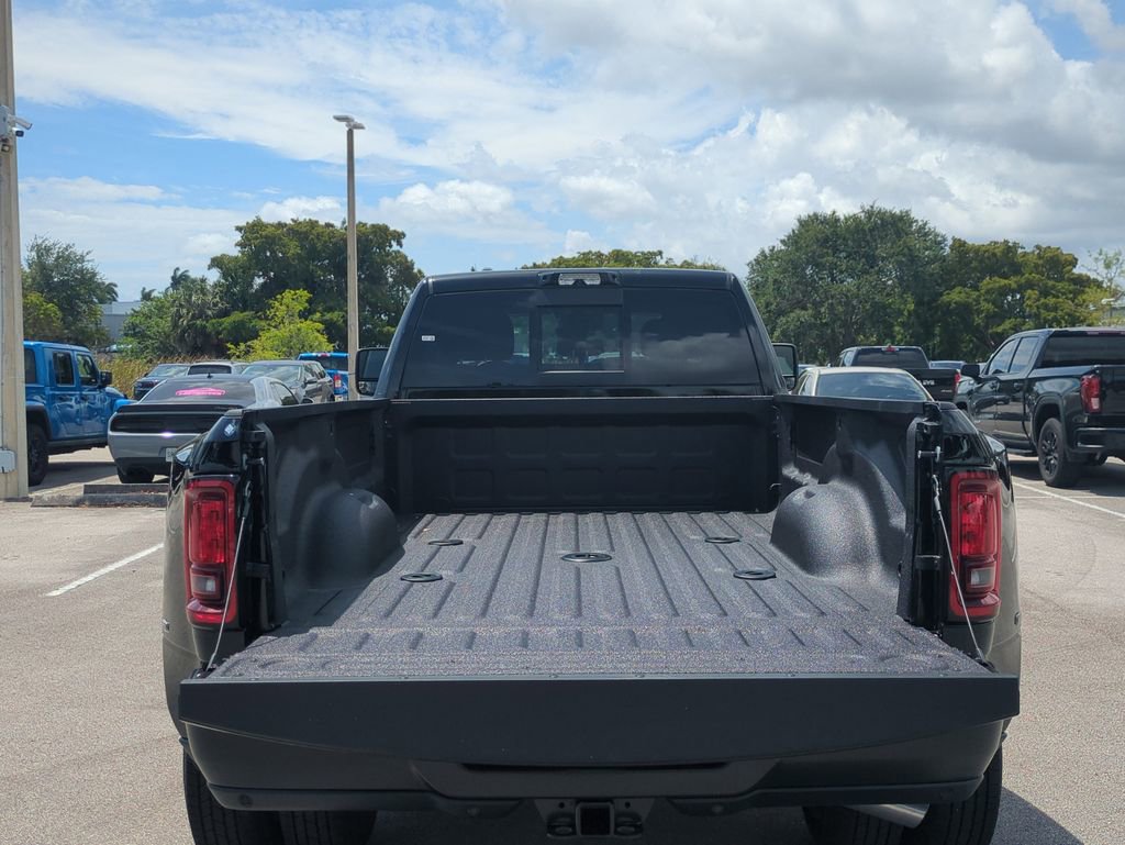 New 2026 RAM 3500 Tradesman AWD/4WD image 13