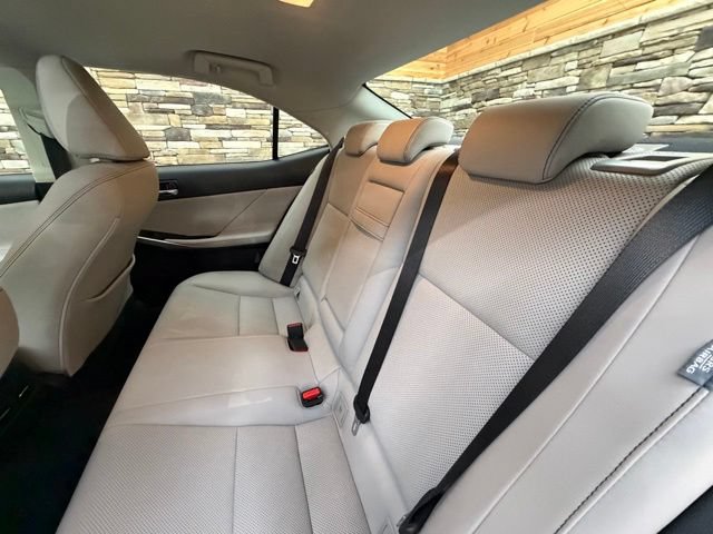 Used 2016 Lexus IS 300 AWD w/ Navigation System Package image 34
