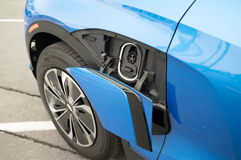 Used 2024 Chevrolet Blazer EV LT image 14