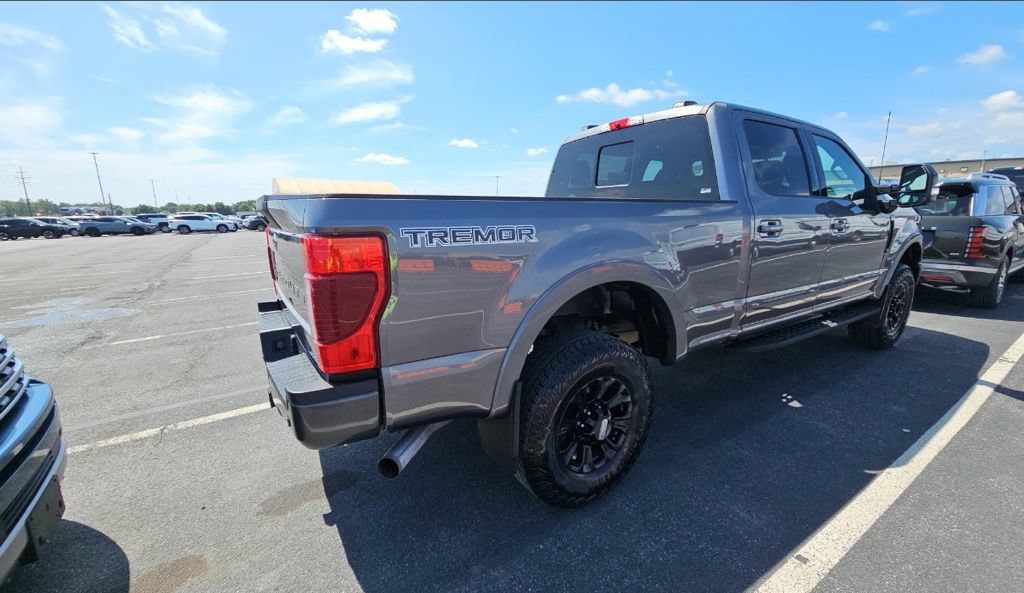 Used 2022 Ford F250 Lariat w/ Tremor Off-Road Package AWD/4WD image 3