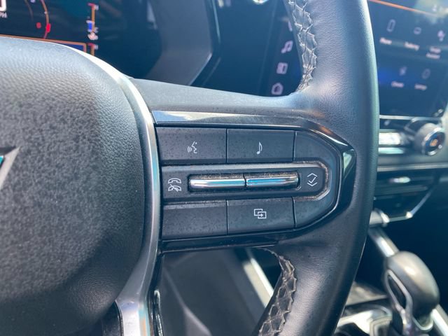 Used 2023 Chevrolet Colorado LT w/ LT Convenience Package II AWD/4WD image 20