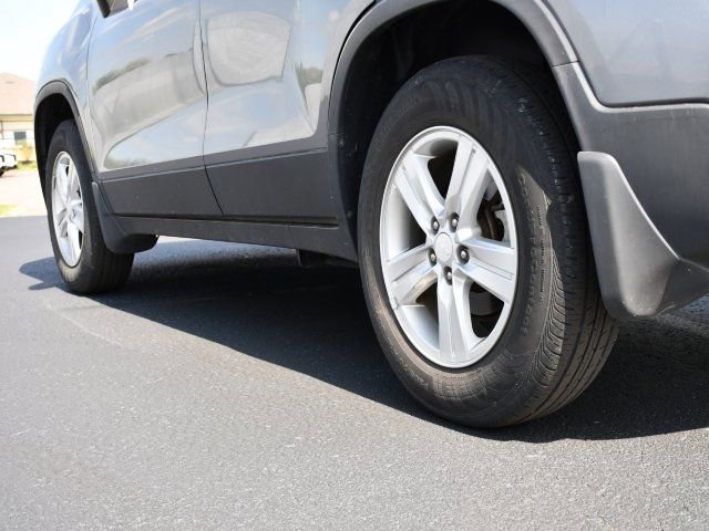 Used 2020 Chevrolet Trax LS w/ Tint and Cruise Package image 9