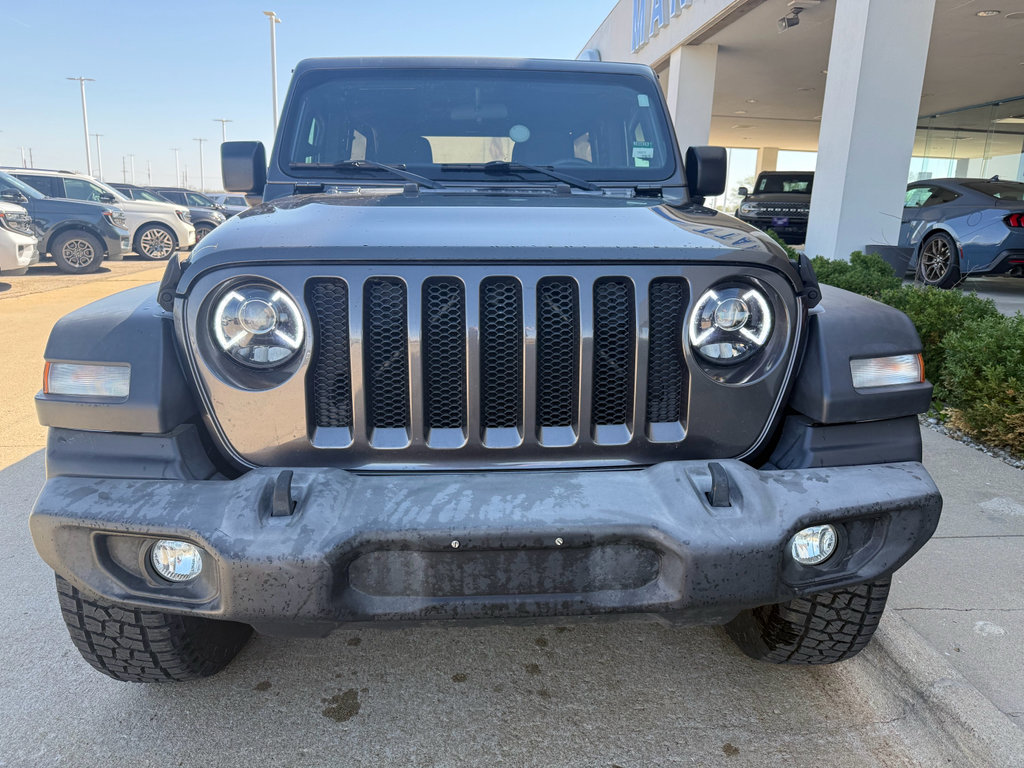 Used 2018 Jeep Wrangler Unlimited Sport S AWD/4WD image 2