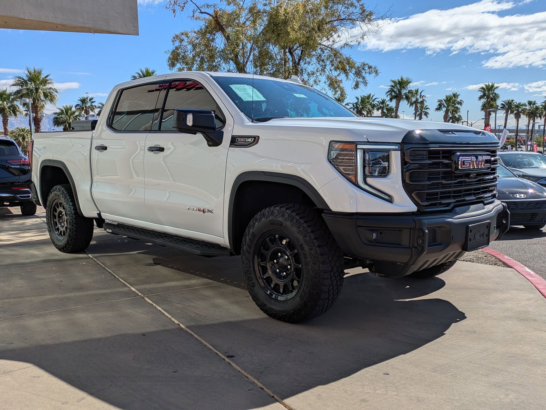 Certified 2024 GMC Sierra 1500 AT4X w/ AT4X AEV Edition image 7