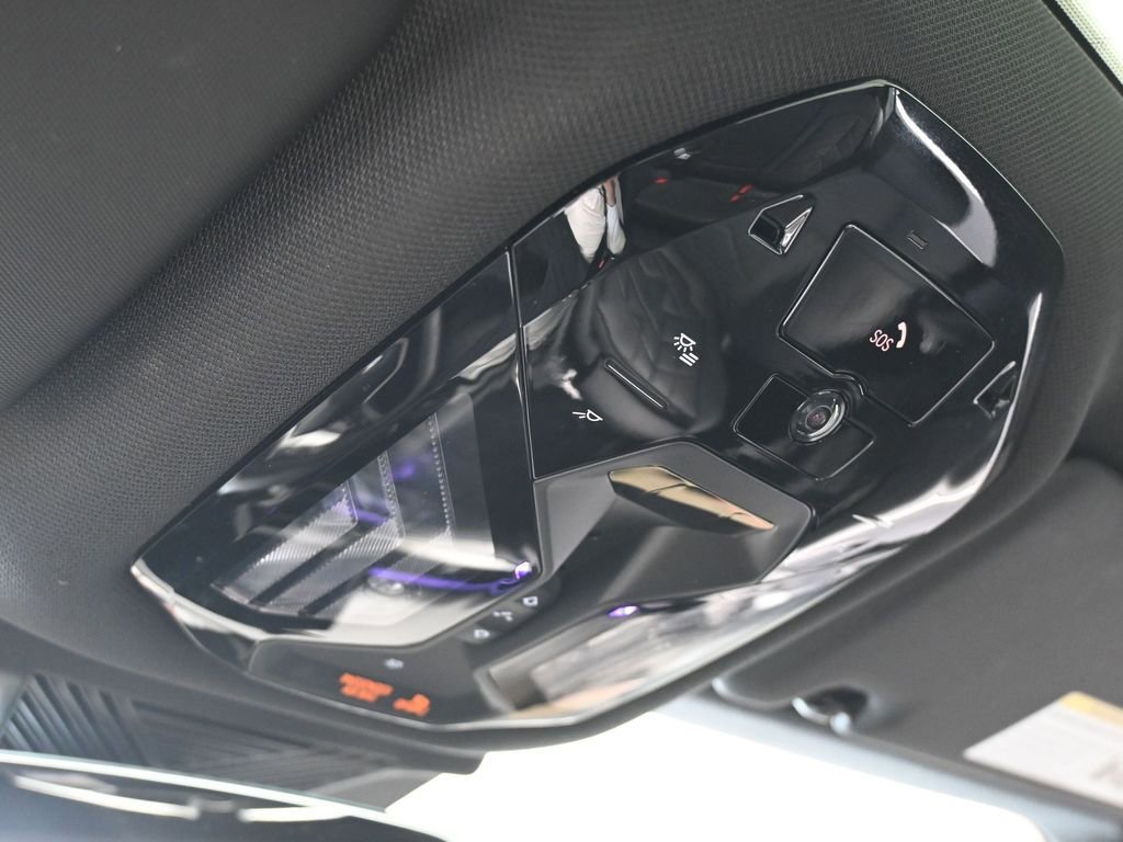 Used 2024 BMW 530i xDrive image 25