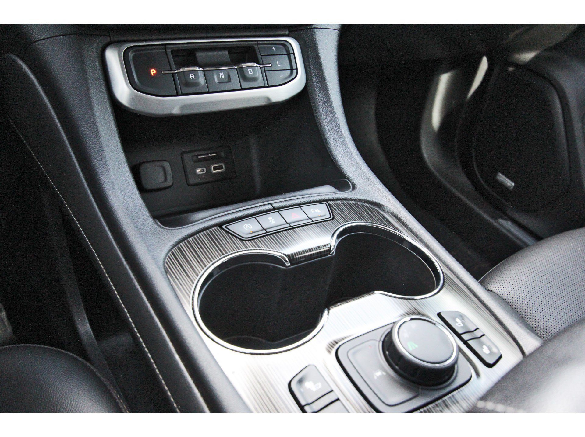 Used 2021 GMC Acadia SLT w/ Elevation Edition FWD image 30
