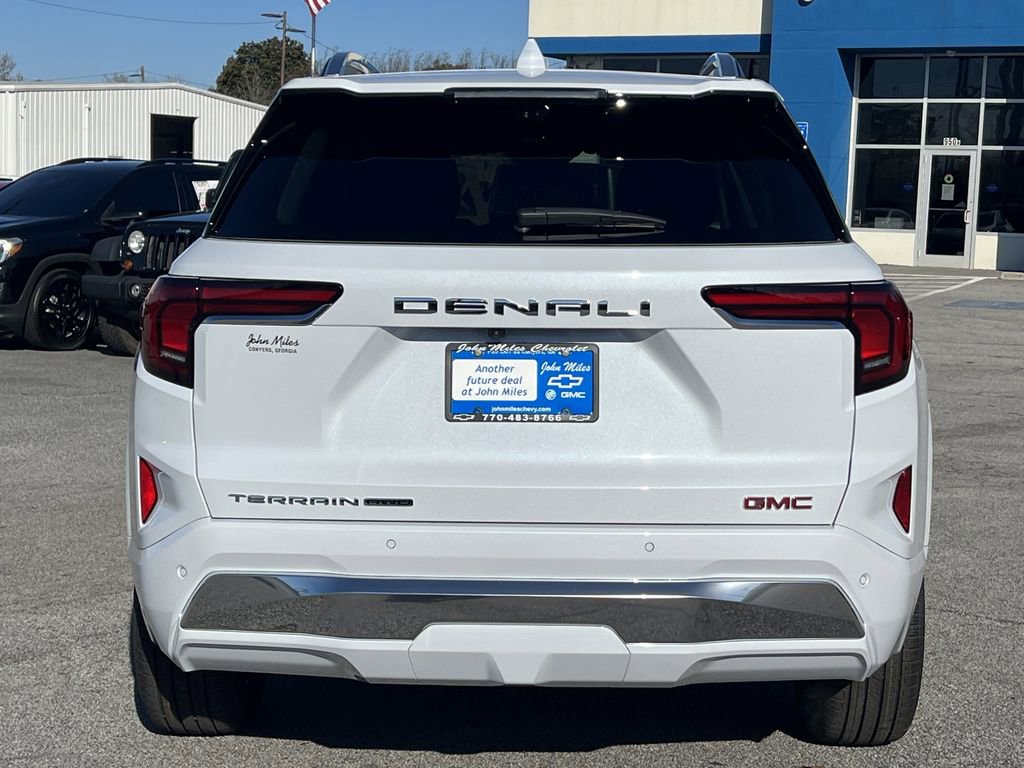 New 2026 GMC Terrain Denali w/ LPO, Floor Liner Package image 22