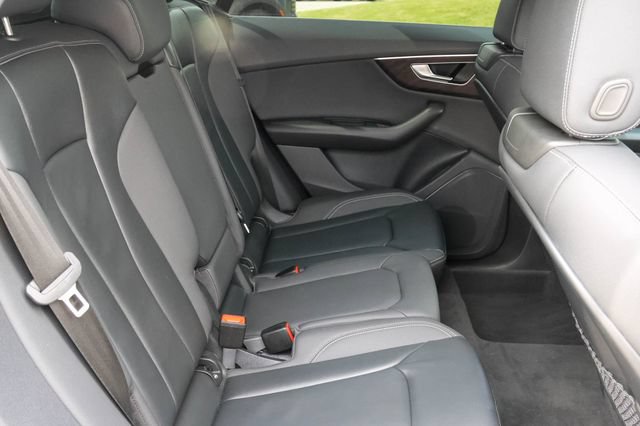 Used 2021 Audi Q8 Premium w/ Convenience Package AWD/4WD image 21