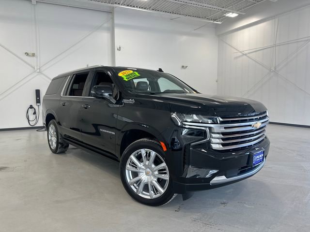 Used 2023 Chevrolet Suburban High Country image 6