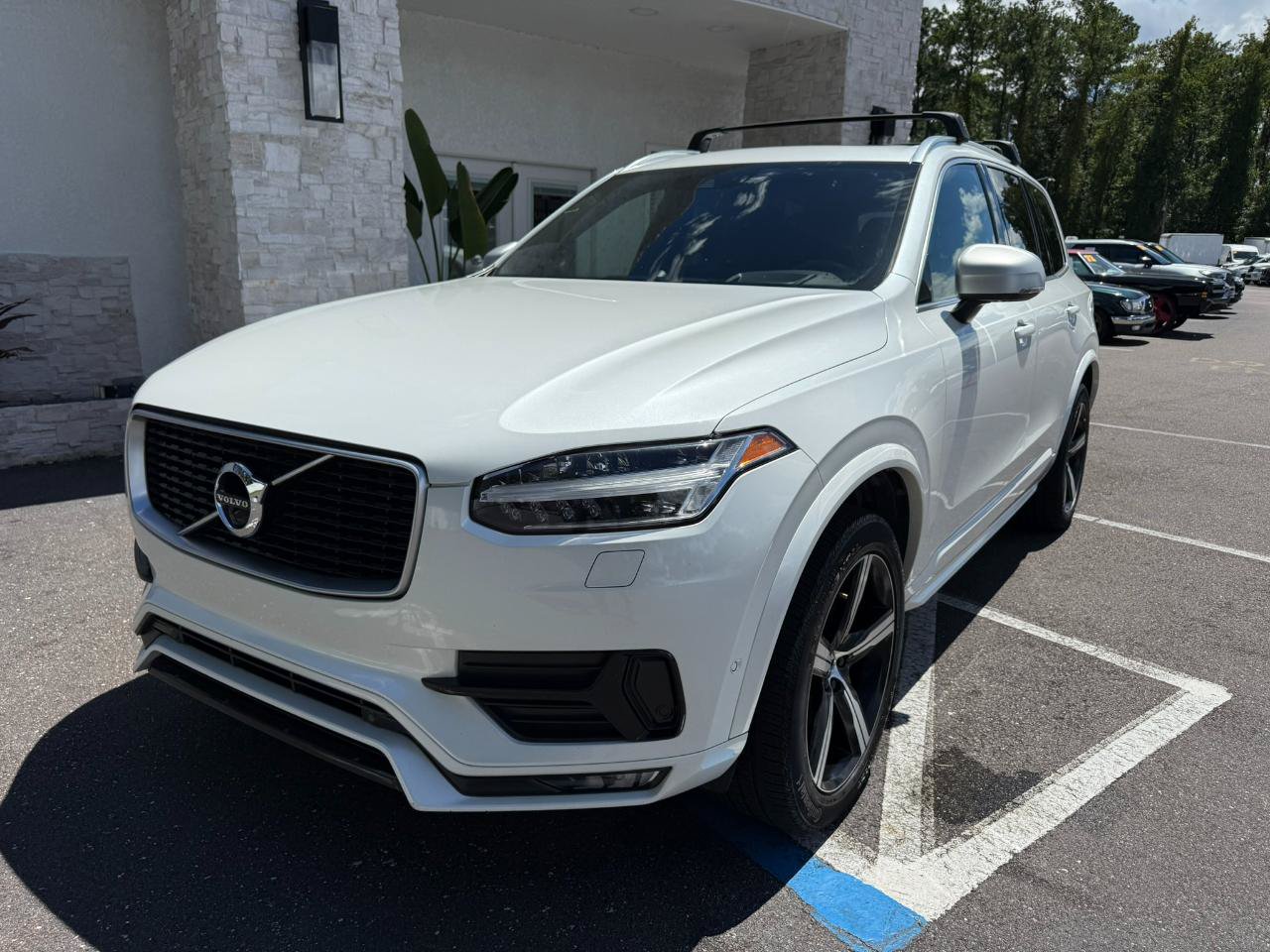 Used 2016 Volvo XC90 T6 R-Design w/ Protection Package Plus AWD/4WD image 8