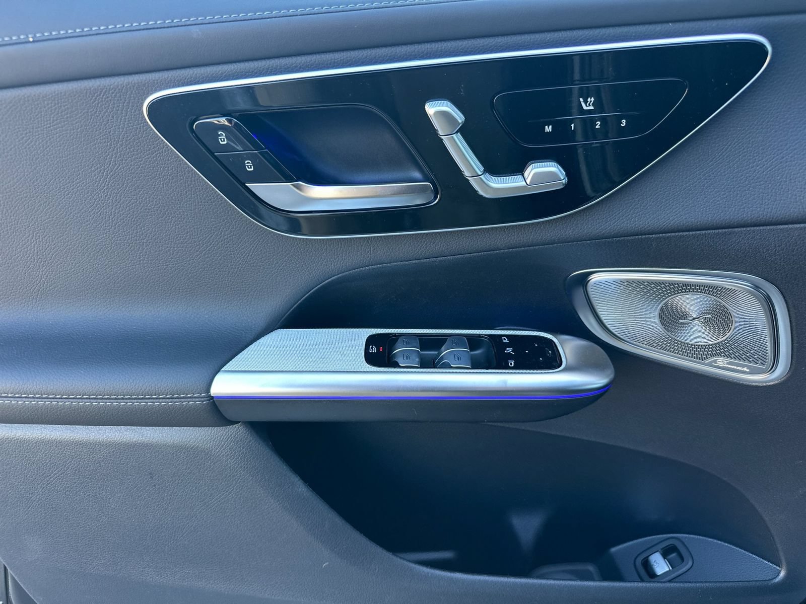 New 2026 Mercedes-Benz GLC 300 image 11