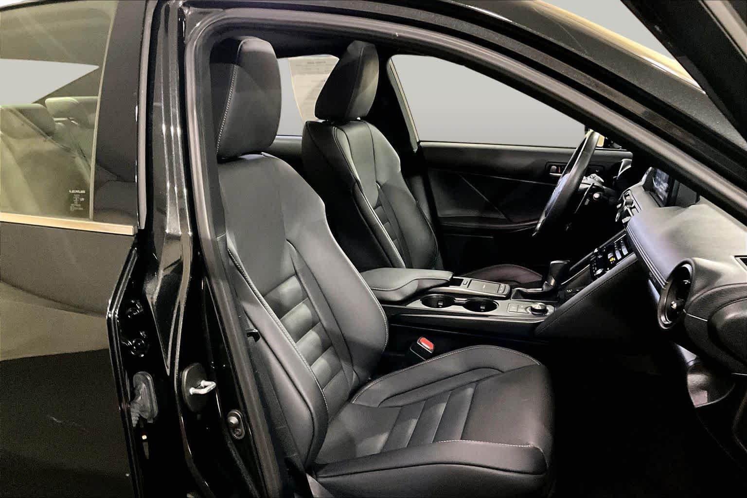 Used 2023 Lexus IS 350 F Sport w/ Memory Package AWD/4WD image 7