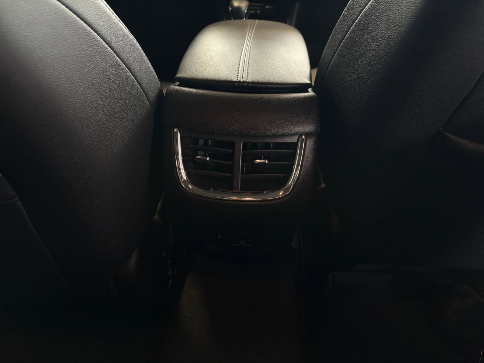 Used 2024 Chevrolet Malibu LT image 25