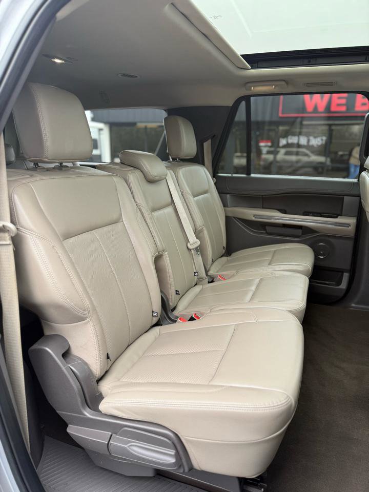 Used 2021 Ford Expedition Max XLT image 12