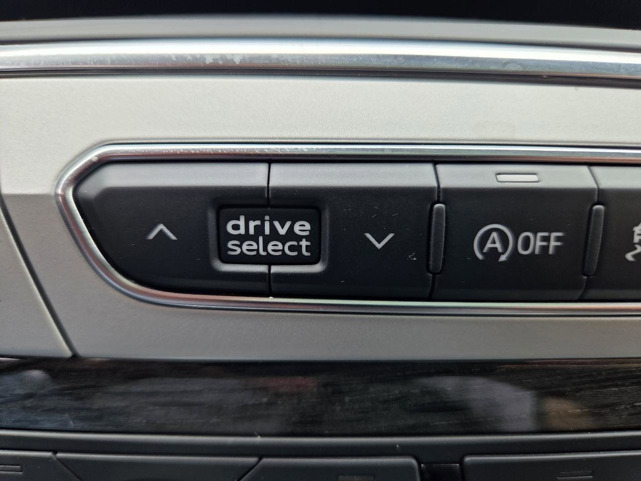 Used 2018 Audi Q7 2.0T Premium Plus w/ Premium Plus Package AWD/4WD image 26