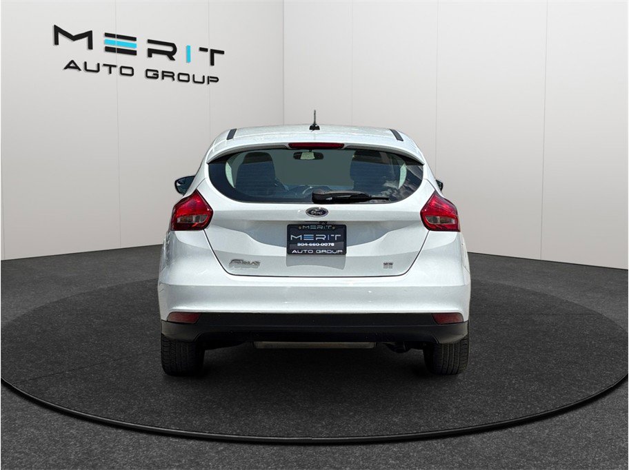 Used 2017 Ford Focus SE FWD image 8