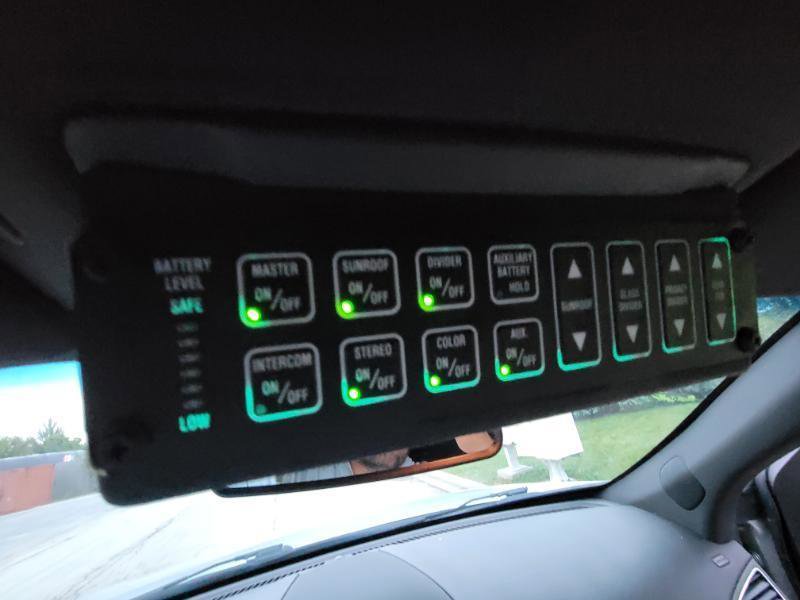 Used 2013 Lincoln MKT Limo AWD image 42