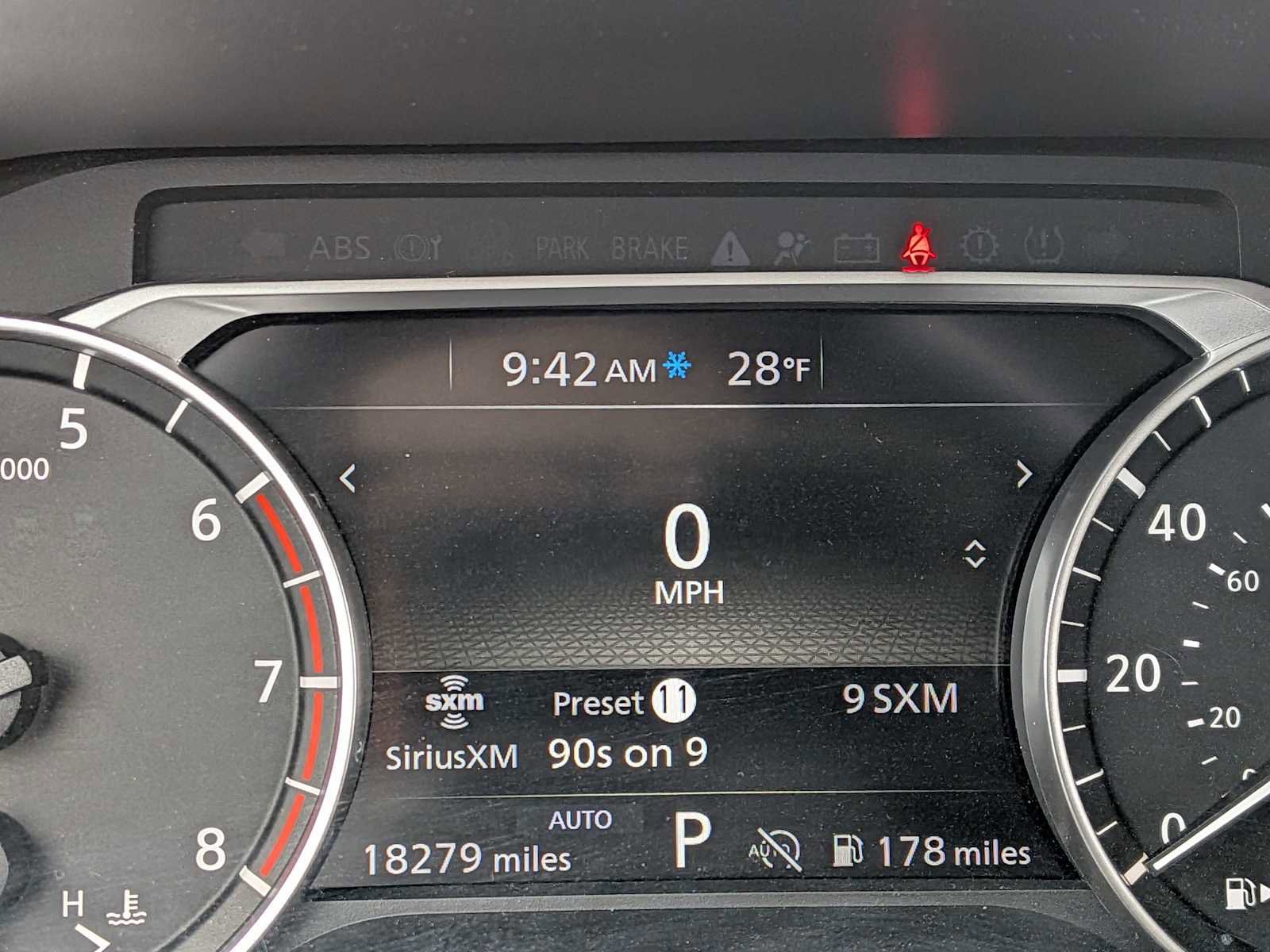 Used 2025 Nissan Rogue SV image 28