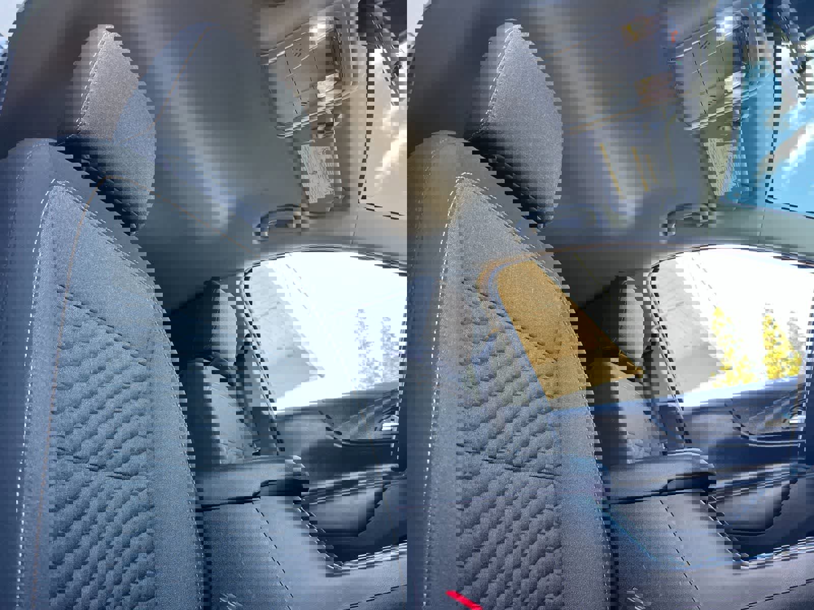 Used 2021 Chevrolet Equinox LT AWD/4WD image 17