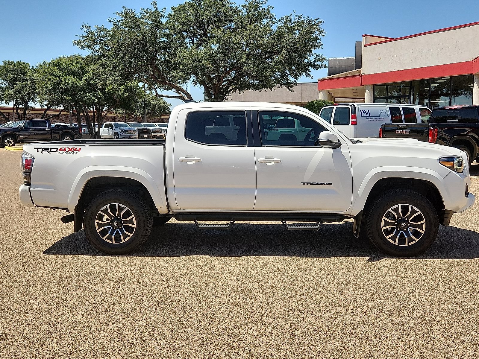 Used 2023 Toyota Tacoma TRD Sport AWD/4WD image 5