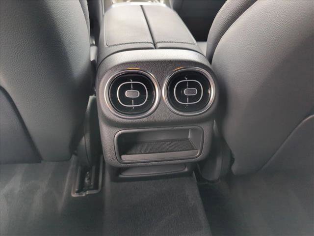 Certified 2025 Mercedes-Benz GLC 350e 4MATIC image 17