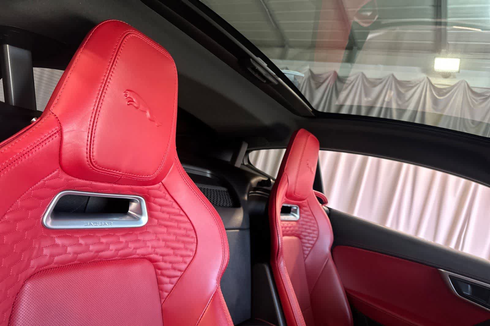 Used 2023 Jaguar F-TYPE R-Dynamic AWD/4WD image 17