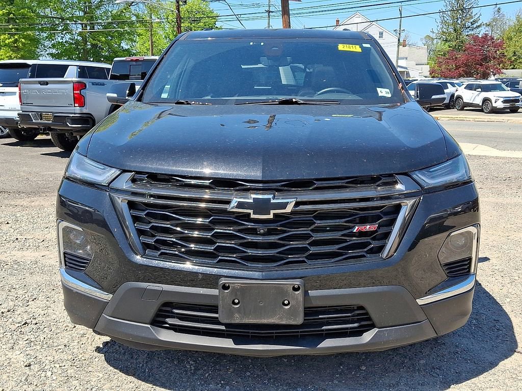 Used 2023 Chevrolet Traverse RS AWD/4WD image 2
