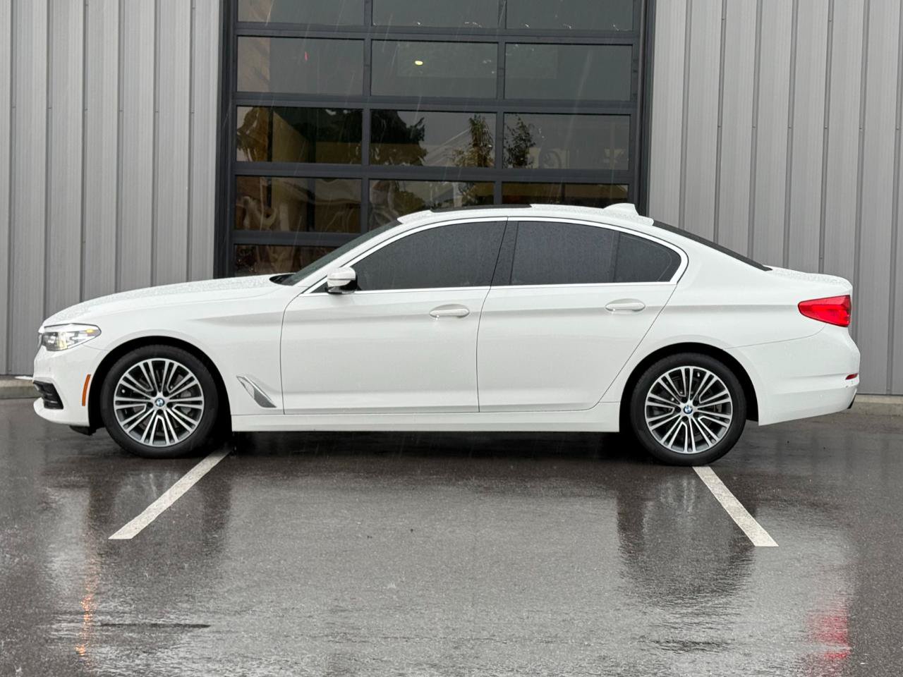 Used 2019 BMW 530i Sedan w/ Convenience Package RWD image 7