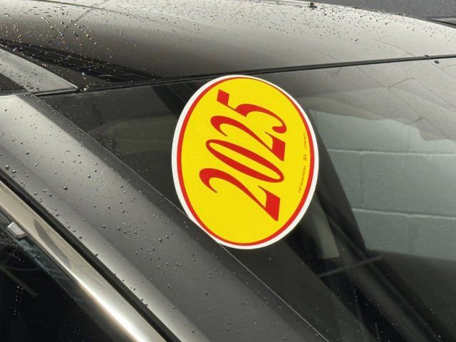 Used 2025 Nissan Rogue SV image 11