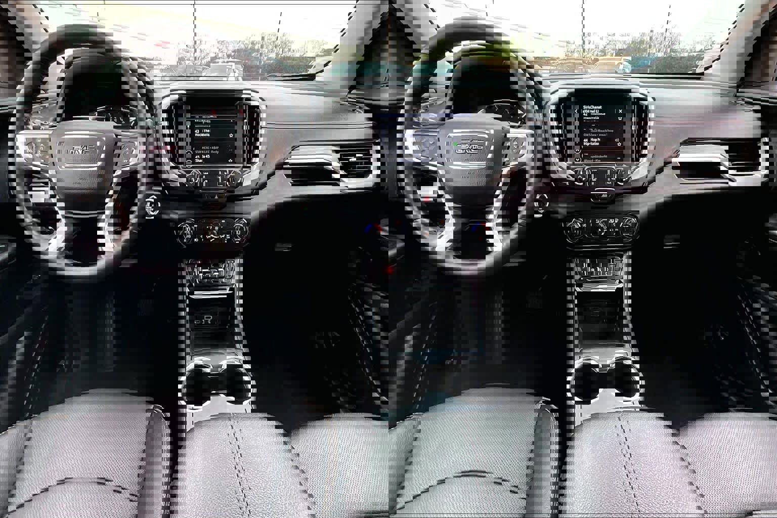 Used 2021 GMC Terrain SLT w/ Infotainment Package II image 16