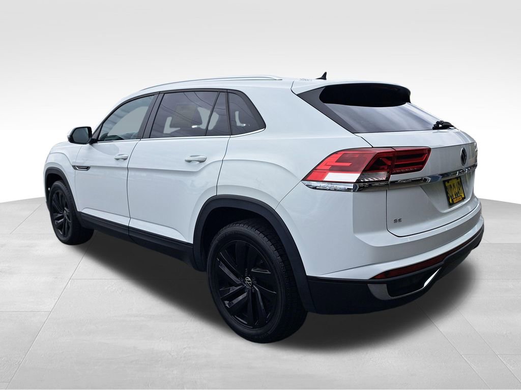 Used 2023 Volkswagen Atlas Cross Sport SE AWD/4WD image 3