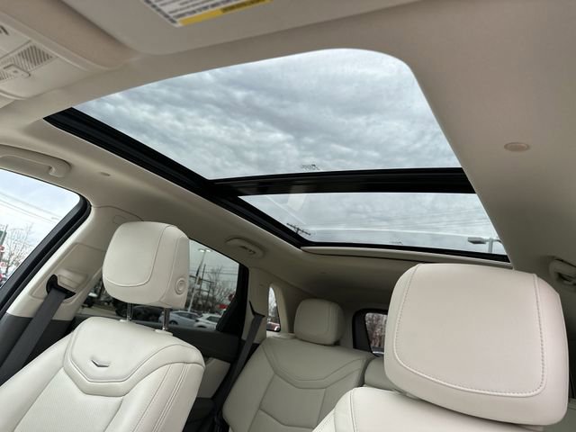 Certified 2023 Cadillac XT5 Premium Luxury w/ LPO, Floor Liner Package image 19
