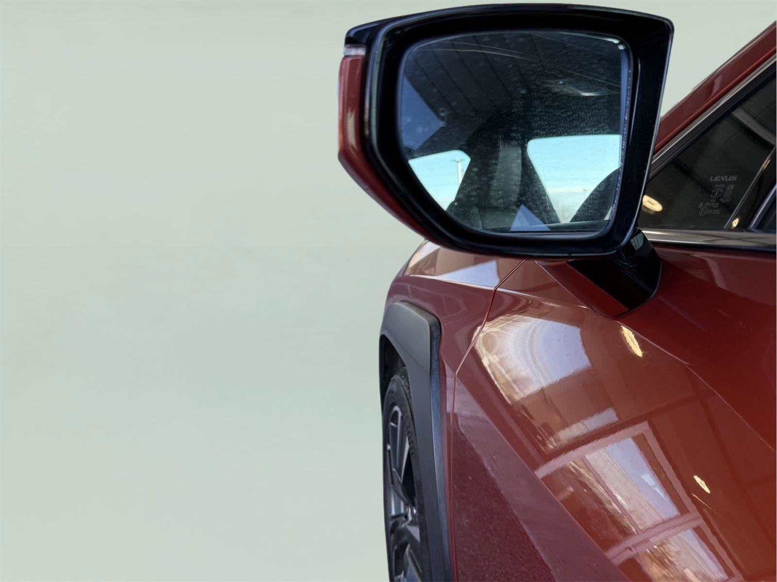 Used 2019 Lexus UX 250h image 7