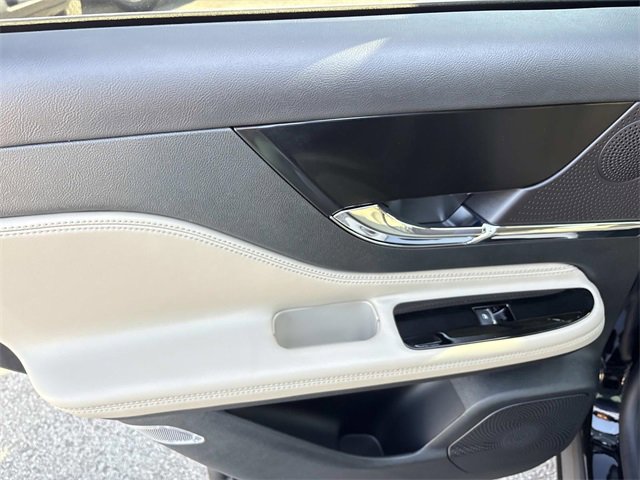 New 2026 Lincoln Corsair Reserve image 19