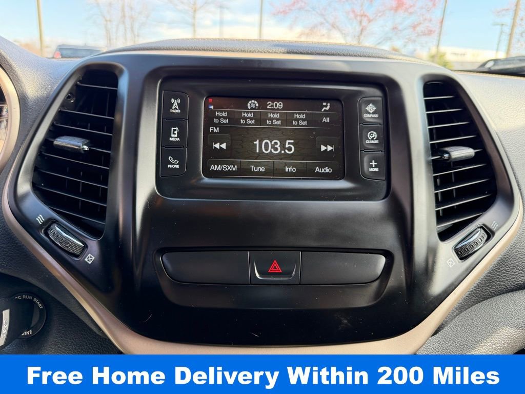 Used 2016 Jeep Cherokee Latitude image 22