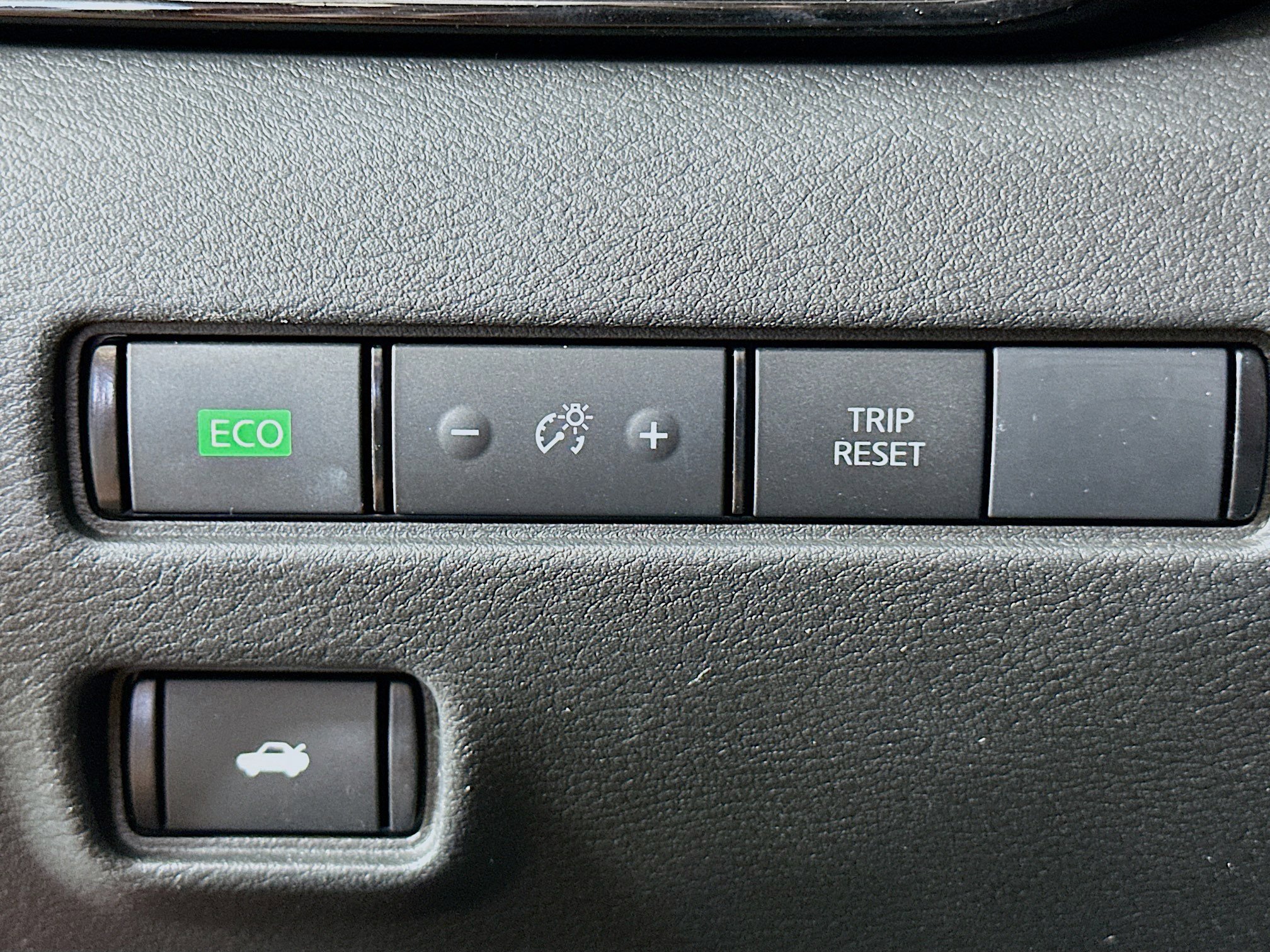 Used 2024 Nissan Sentra SV w/ All-Weather Package image 17