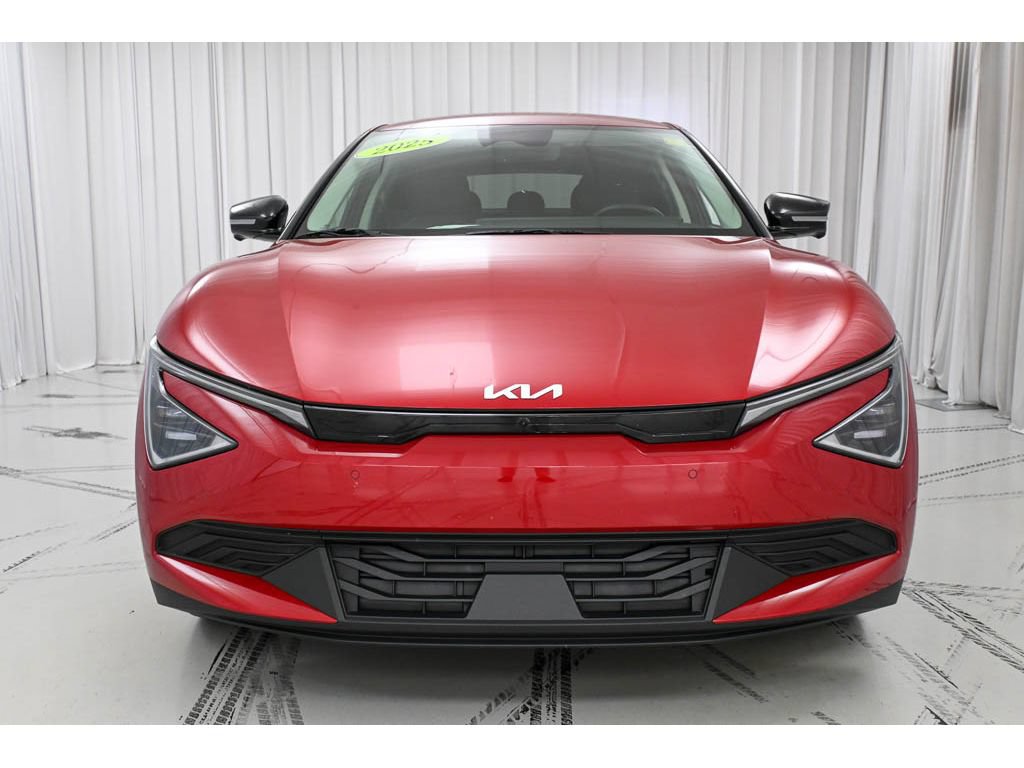 Certified 2025 Kia EV6 Light w/ Light LR Technology Package AWD/4WD image 3