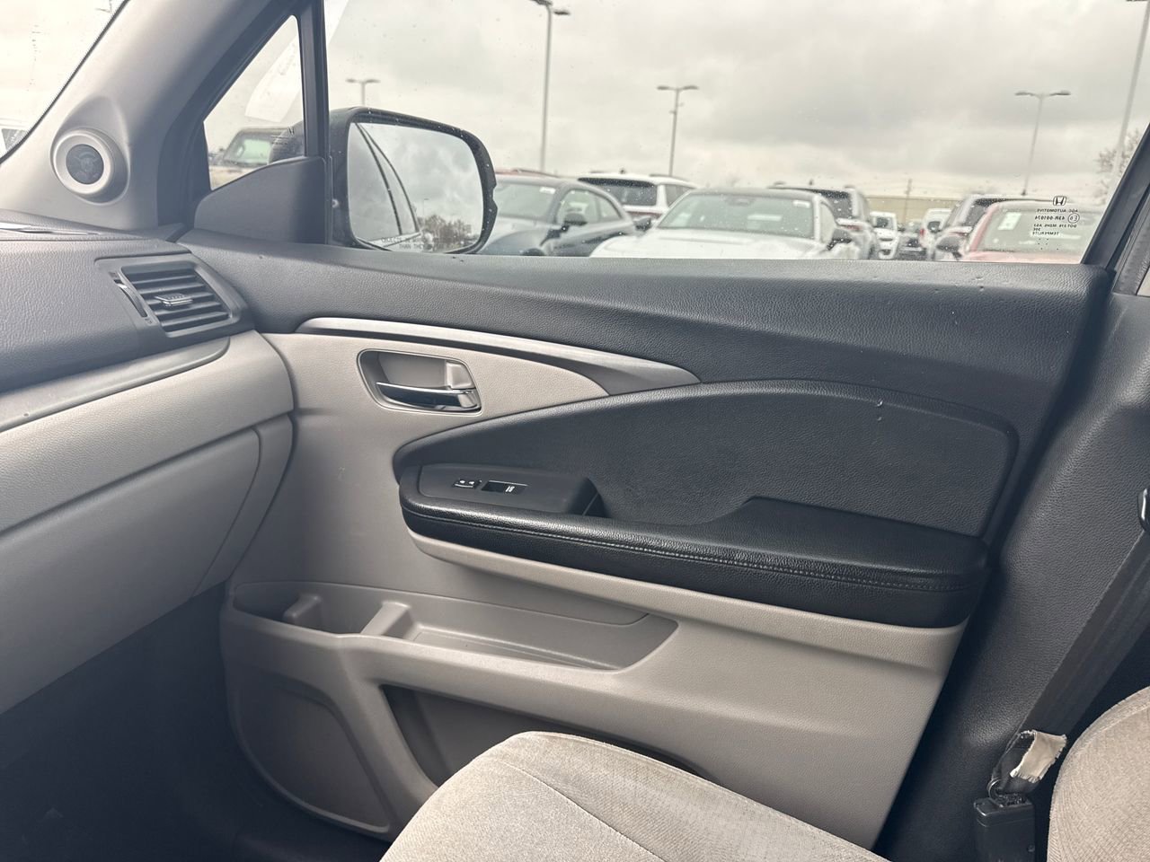 Used 2016 Honda Pilot EX image 23