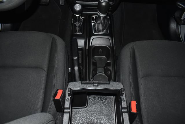 Used 2023 Jeep Wrangler Sahara image 19