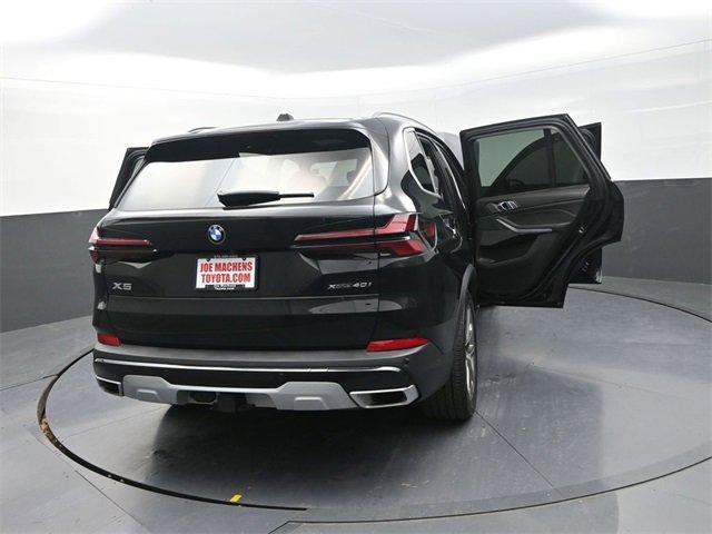 Used 2024 BMW X5 xDrive40i w/ Premium Package image 40