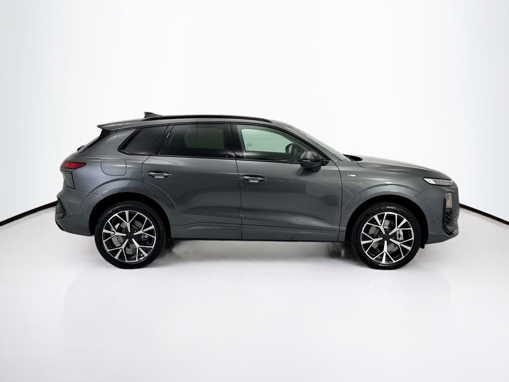 Used 2026 Audi Q3 quattro 2.0T AWD/4WD image 4