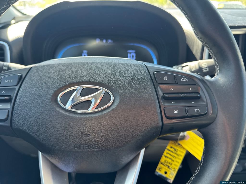 Certified 2023 Hyundai Venue SEL image 47